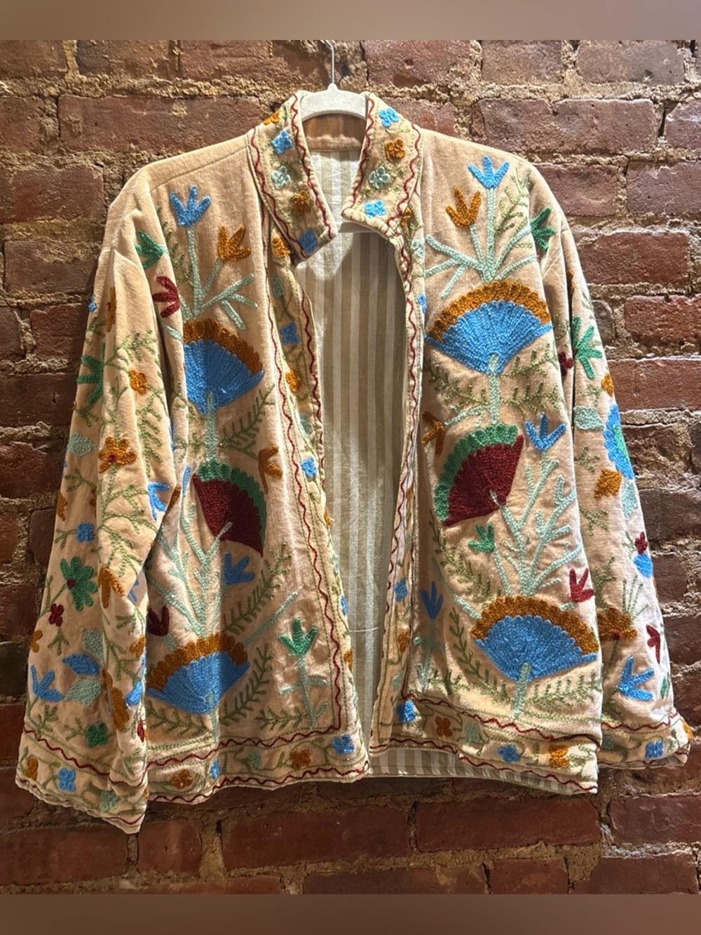 Vintage Hand Embroidered Velvet Jacket Cream Beige Blue Size L